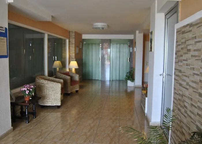 Aparthotel Borinquen 2*