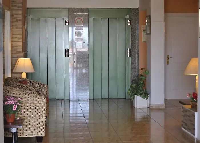 Aparthotel Borinquen Playa de las Americas (Tenerife)