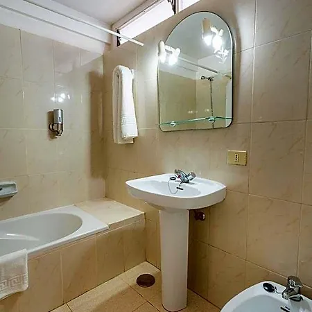 Apart Otel Borinquen 2*