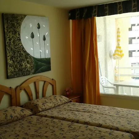 Hotel apartamentowy Borinquen Playa de las Americas (Tenerife)